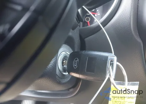 2016 Kia Soul + из США, поврежденный, VIN KNDJP3A51G7342683